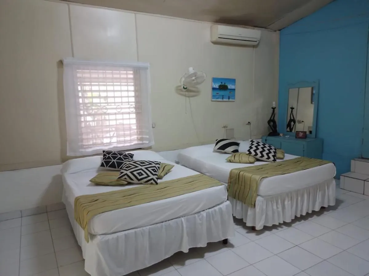 Nyaraló Moves Rasta Cottage Negril
